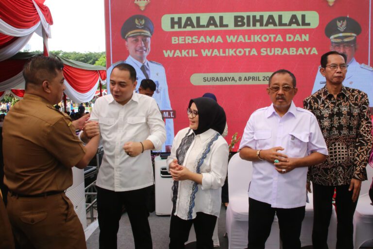 Ribuan ASN dan Staf Pemkot Surabaya Ikuti Halal Bihalal Bersama Wali Kota Eri dan Wawali Armuji