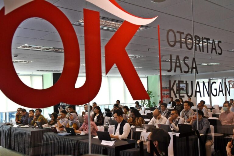 OJK: Kinerja Perbankan Stabil, Kredit Tumbuh Dua Digit, Risiko Tetap Terkendali
