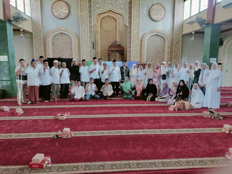 Kemenag Surabaya Melalui KUA Kecamatan Adakan Pemantapan Manasik Haji bagi Jemaah 2025