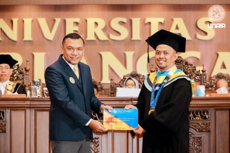 Wisuda 251 UNAIR, Perwakilan Wisudawan dan IKA UNAIR Ajak Tebar Kebermanfaatan