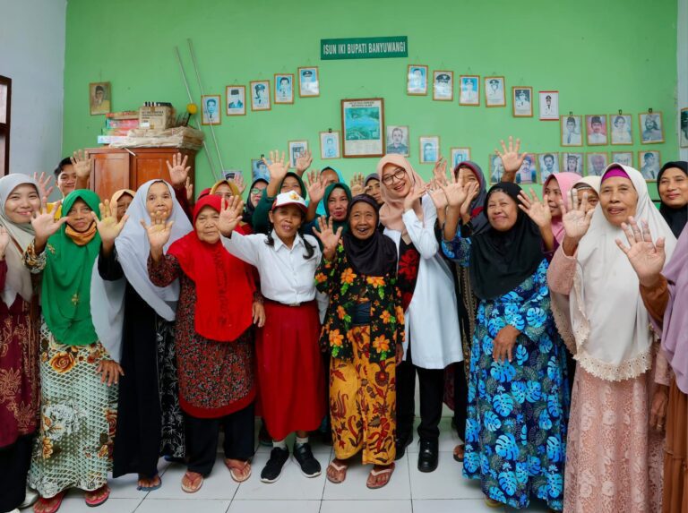 Hari Lansia Nasional, Bupati Ipuk Tegaskan Komitmen Pembangunan Inklusif Pro-Lansia