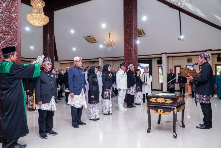 Lantik 96 Pejabat, Pak Yes Minta Efektivitas Anggaran