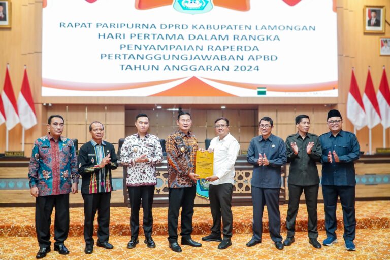 Bupati Yes Sampaikan Raperda Pertanggungjawaban APBD 2024