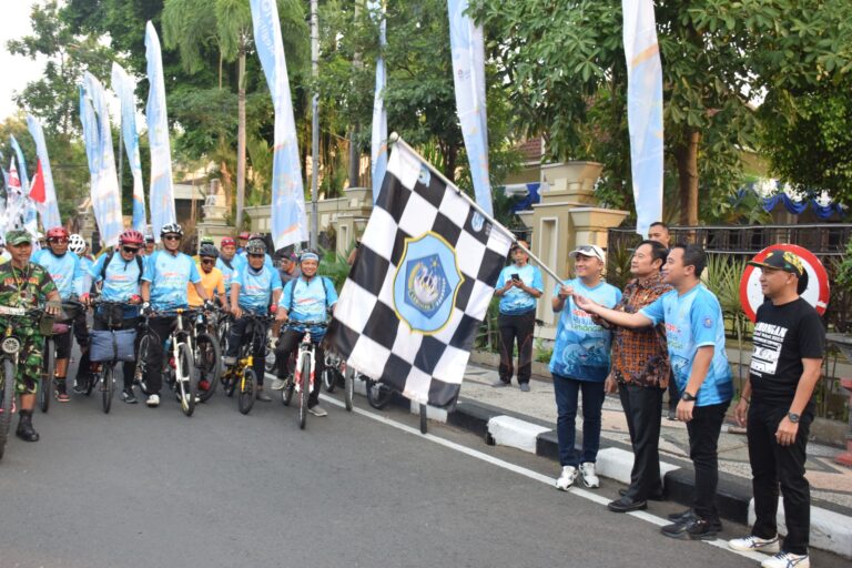 Sambut HJL, ISSI Lamongan Gowes 456 KM