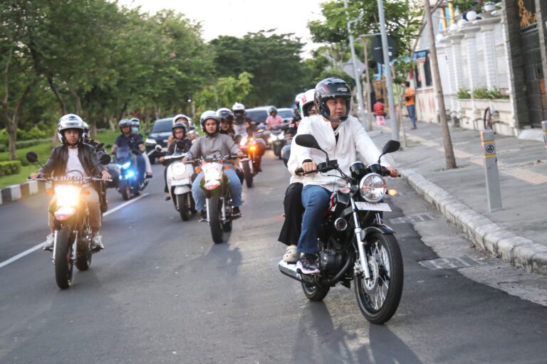 Naik Motor Sport Klasik 2-Tak, Wali Kota Eri Tinjau Kesiapan Venue Jelang Munas APEKSI VII