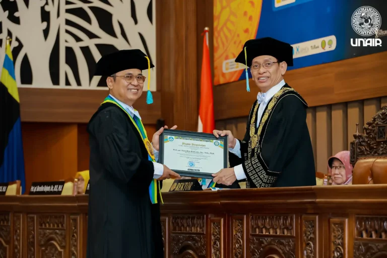 Dorong Produksi Mandiri Bahan Baku Obat Indonesia Lewat Sintesis Bahan Alam