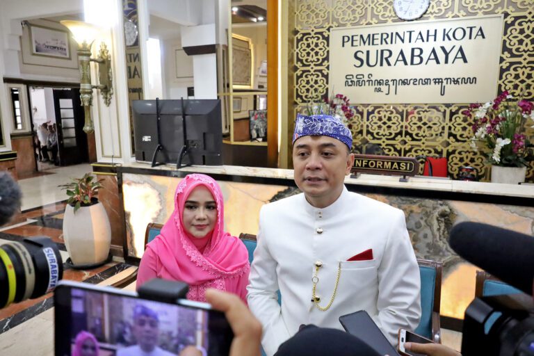 Peringati HJKS ke-732, Wali Kota Eri Ajak Warga Surabaya Pererat Rasa Kekeluargaan dan Gotong Royong