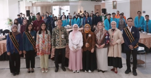 OJK JATIM Luncurkan Bulan Literasi Keuangan  2025 Gelar Training of Trainers Duta Literasi Mahasiswa di Surabaya