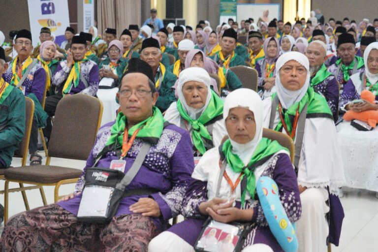 Hari Pertama Masa Operasional Haji, Embarkasi Surabaya Sambut 1.140 Jemaah Haji