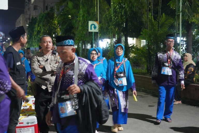 Tujuh Kloter Embarkasi Surabaya Telah Terbang ke Tanah Suci