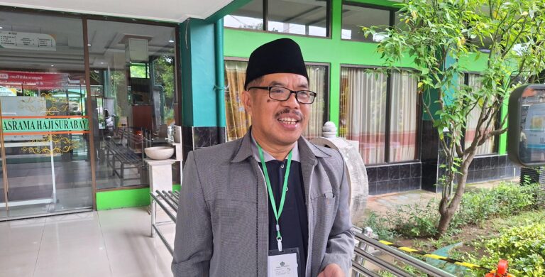 PPIH Embarkasi Surabaya Sampaikan Kabar Duka Cita Jemaah Haji NTT Wafat