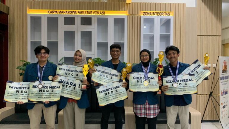 Gagas 3 Inovasi pada Bidang Teknologi, Mahasiswa UNAIR Borong 9 Juara di National Essay Competition 2025