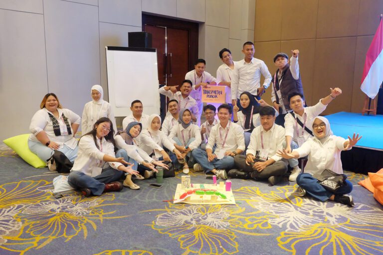 Inovasi Anak Muda Surabaya di YCC Munas APEKSI 2025: Aplikasi Pintar dan Gerakan Pilah Sampah dari Rumah