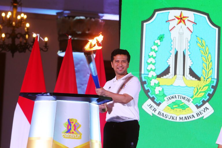 Obor Porprov Jatim IX 2025 Dikirab dari Pamekasan