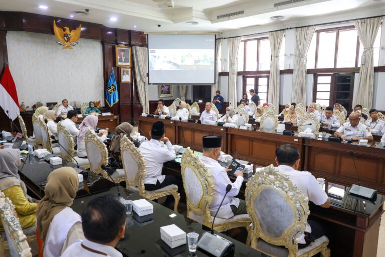 Rahasia Penurunan Stunting di Surabaya: Teknologi, KSH, dan Sinergi Lintas Sektor