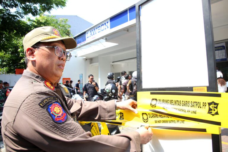 Pengamat Nilai Sidak Parkir Toko Swalayan oleh Wali Kota Eri Langkah Tegas Lindungi Warga
