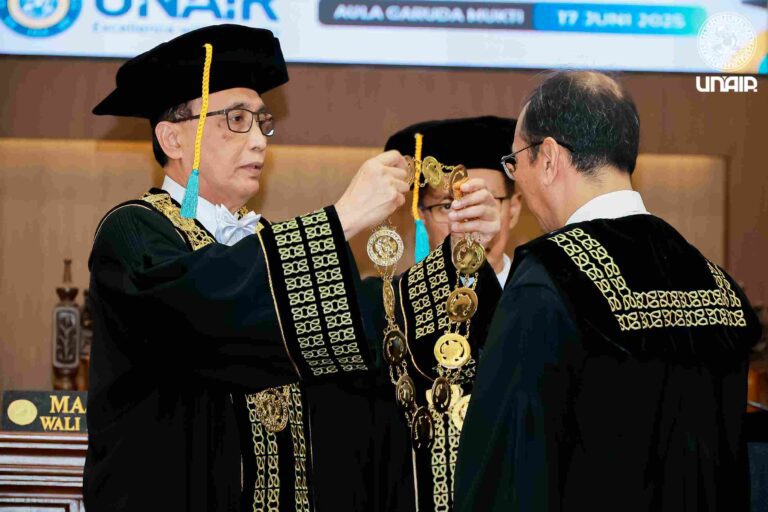 Tonggak Baru Kepemimpinan, Prof Madyan Dorong UNAIR Jadi Rumah Intelektual