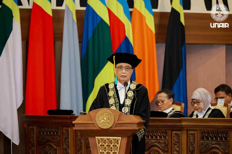 Pelantikan Rektor UA