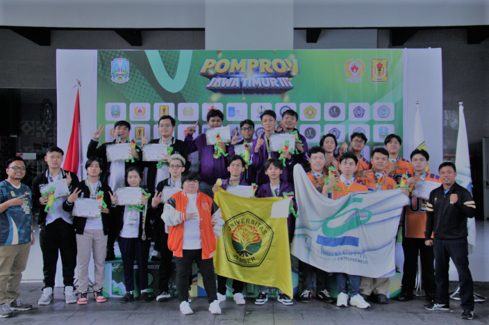 Babak Penentuan E-Sport Sengit, UNEJ Naik Podium Juara, Disusul Ubaya dan UC