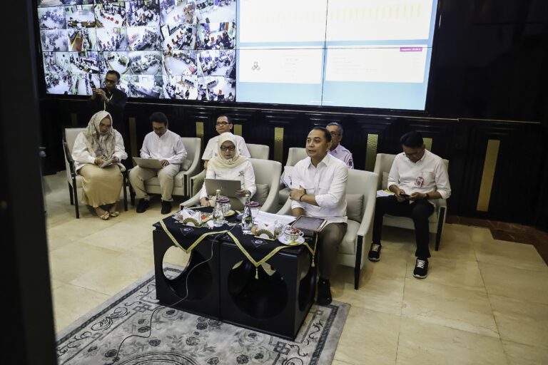 Transformasi Ekonomi Berbasis Digital, Pemkot Surabaya Komitmen Lindungi Masyarakat Dari Jerat Pinjol Hingga Edukasi Akses Keuangan