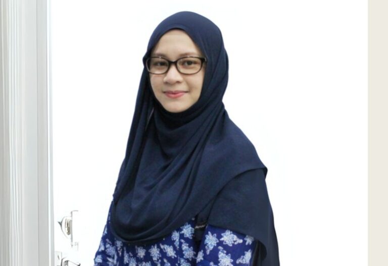 Dosen UNAIR Imbau Masyarakat Perhatikan Bahaya Mikroplastik pada Produk Perikanan