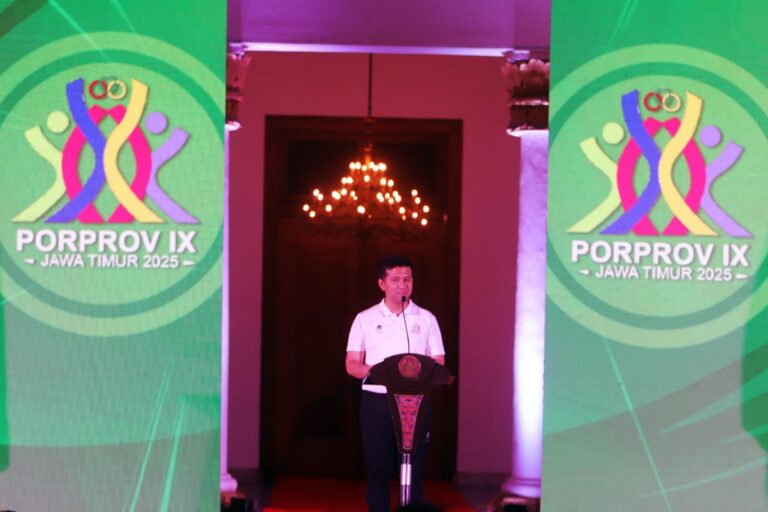 Obor Porprov Jatim 2025 Menyala, Emil Dardak: Momen Bersejarah Atlet Jatim