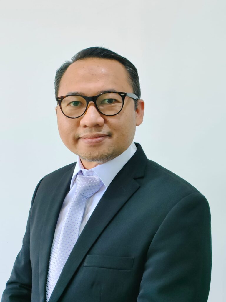 Pakar Ekonomi UNAIR Buka Suara Pasca Perang AS-Iran