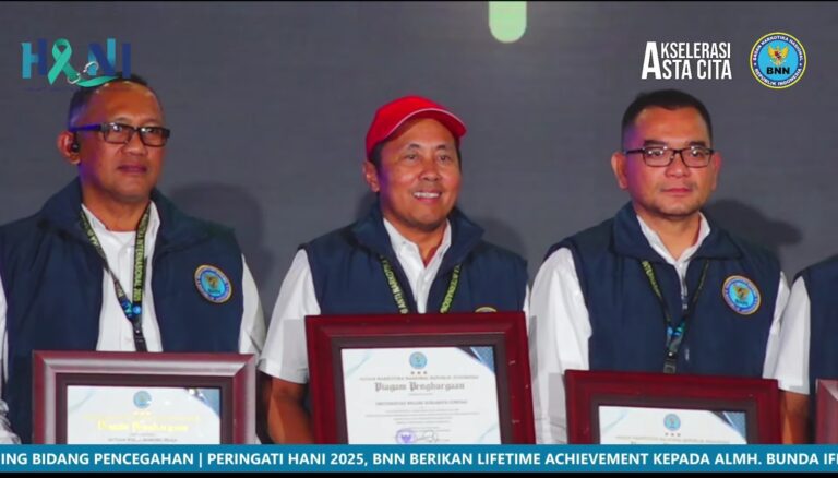 Peran dan Kontribusi Unesa Berbuah Penghargaan ‘Kampus Bersinar’ dari BNN RI