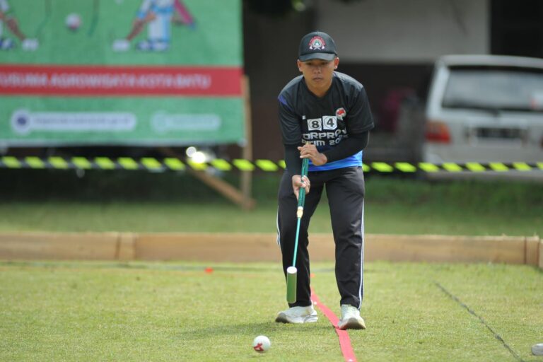 Cabor gateball yang digelar di Lapangan Sepak Bola Kusuma Agro Wisata.