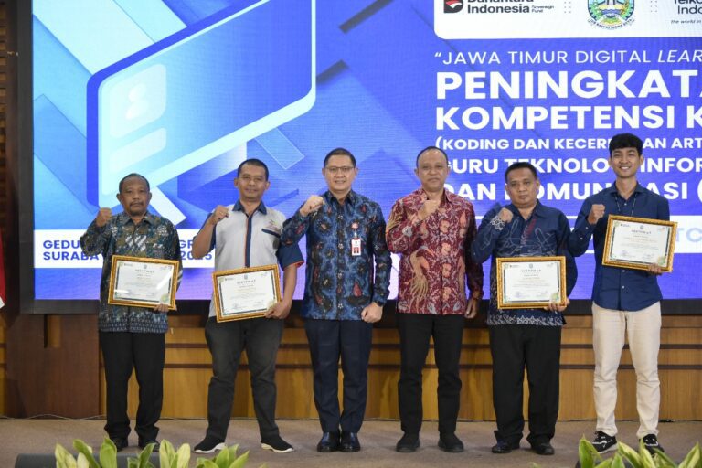 Pelatihan Jatim Digital Learning Tingkatkan Kompetensi AI & Koding 300 Guru TIK SMA/SMK di Jawa Timur