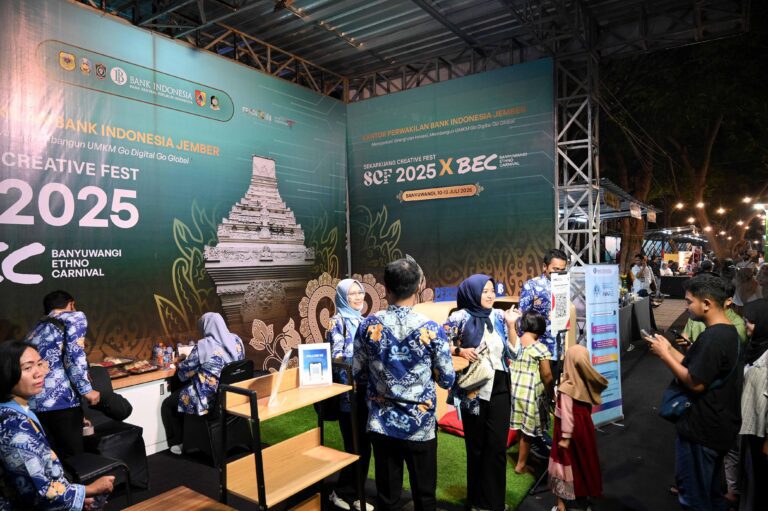 Total Omset UMKM Selama Banyuwangi Ethno Carnival 2025 Tembus Rp 1,2 Miliar Lebih
