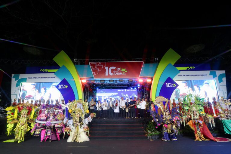 Resmi Dimulai, Tour de Banyuwangi Ijen 2025 Diramaikan Para Juara Nasional Masing-Masing Negara