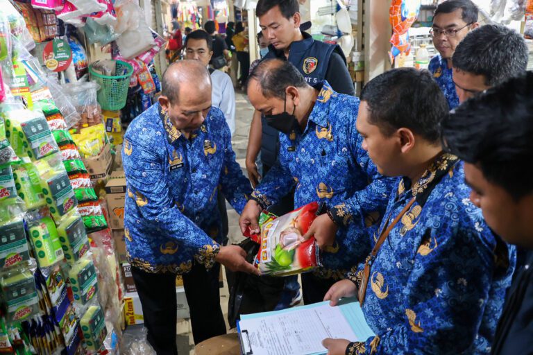 Cegah Beras Oplosan dan Jamin Stok, Satgas Pangan Surabaya Sidak Pasar