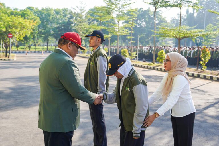 Dorong Perkembangan Ekonomi Surabaya, Ribuan Mahasiswa UPN Veteran Jawa Timur Siap Berinovasi di 139 Kelurahan