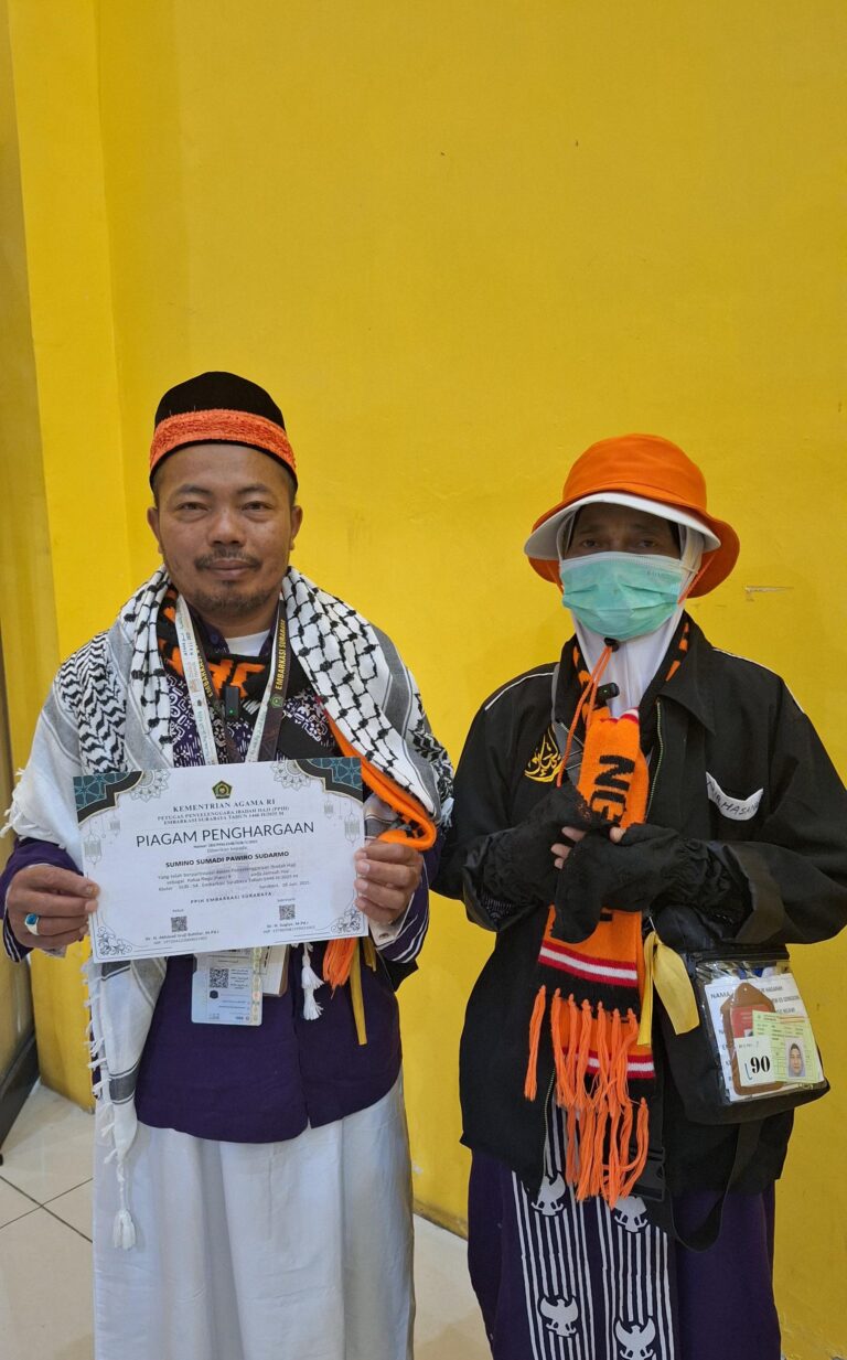 Kisah Penjual Pentol dari Ngawi Naik Haji: Alhamdulillah Kami Bisa Umrah Sunnah 25 Kali