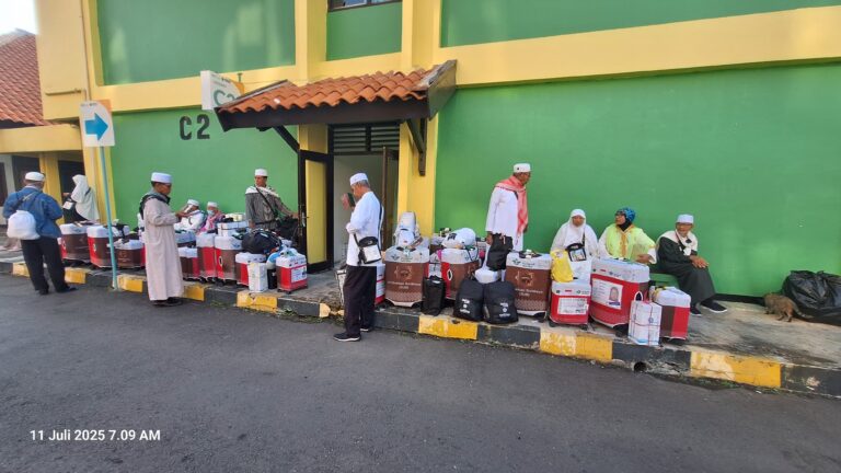 Tertunda Pulang karena Gunung Meletus, 22 Jemaah Haji Manggarai NTT Hari Ini Pulang