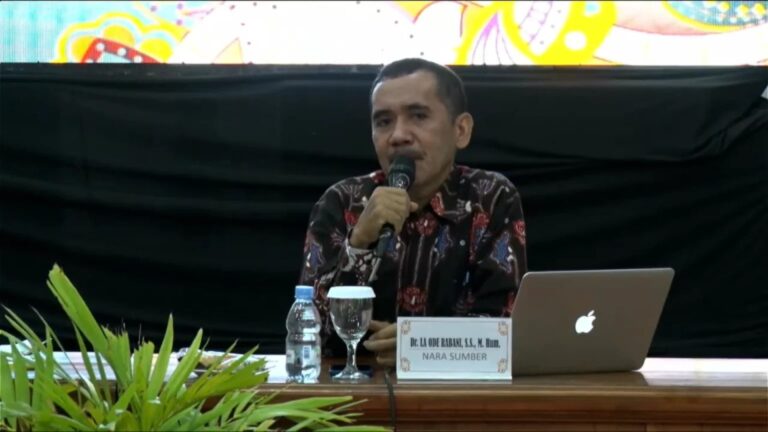 Fenomena Warung 24 Jam, Dosen FIB UNAIR Paparkan Etos Kerja Orang Madura