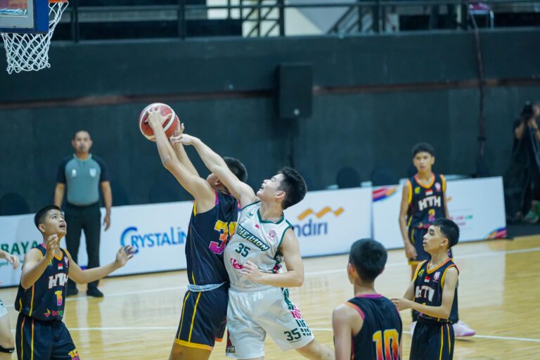 Duel Ketat Sampai Akhir Warnai Pertemuan Tim Sesama Luar Jawa di Hari Ketiga Mandiri Kejurnas Antarklub U16 Putra dan Putri