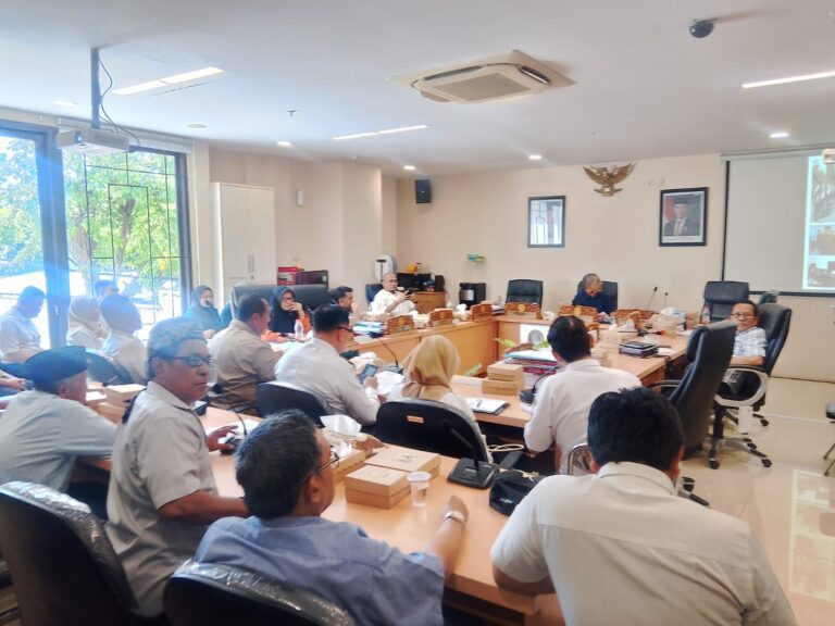 Warga Tuntut Penyegelan PT SJL Harus Tegas