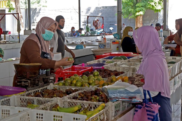Pasar Nambangan Raih Sertifikat SNI, Jadi Contoh “Pasar Sehat” di Surabaya