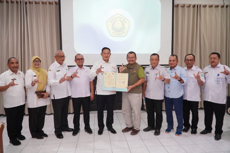 Bupati Yes Apresiasi Produk KKN Mahasiswa UNEJ