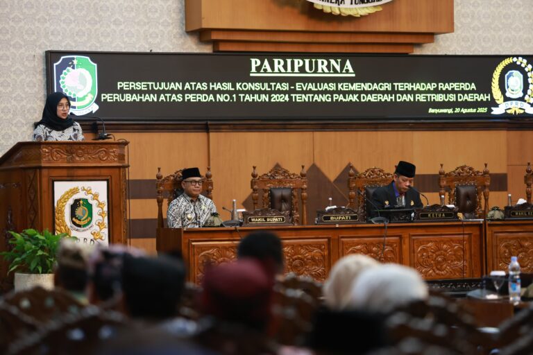 Rapat Paripurna Pemkab dan DPRD Banyuwangi Pastikan Tidak Ada Kenaikan Tarif PBB 