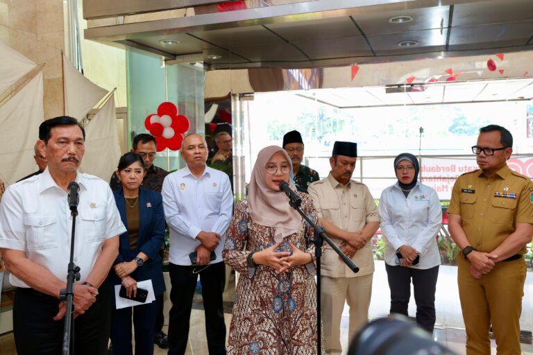 Bupati Ipuk Bersama Empat Menteri Finalisasi Pilot Project Penyempurnaan Digitalisasi Bansos