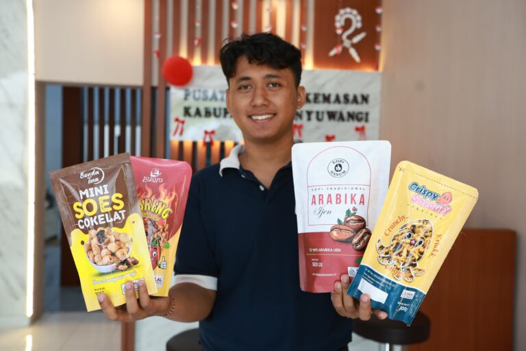 Dongkrak Daya Saing, Pusat Layanan Kemasan Banyuwangi Fasilitasi Desain dan Foto Produk UMKM Gratis