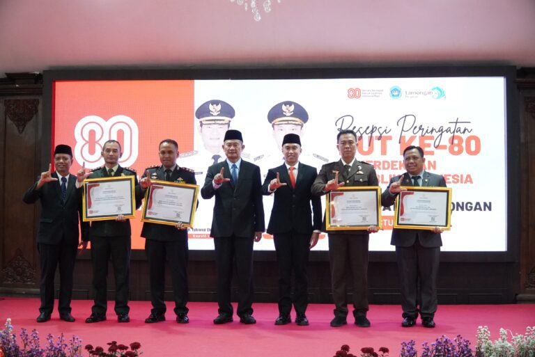 Resepsi Kemerdekaan Bertabur Penghargaan