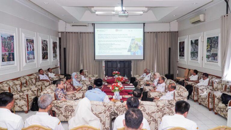 Staf Ahli Menteri Bidang Ekonomi Maritim Dorong Percepatan Operasional KDMP