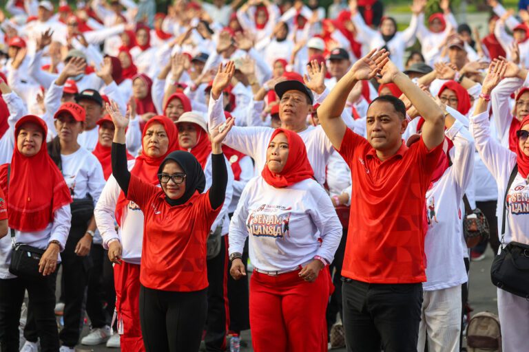 Pemkot Surabaya dan Bank Jatim Gelar Senam Lansia Untuk Tingkatkan Angka Harapan Hidup