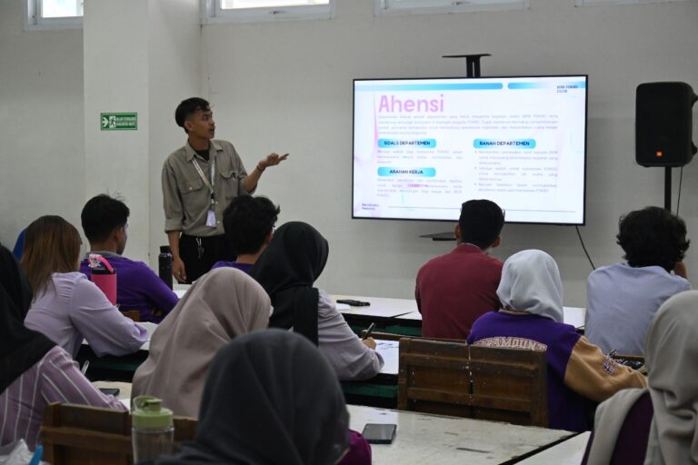 PKKMB ITS Tanamkan Nilai Keberlanjutan dan Penguatan Karakter