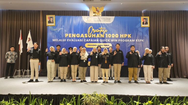 Kepala Kemendukbangga/BKKBN Jatim Kukuhkan Pengurus Forum Genre Jatim