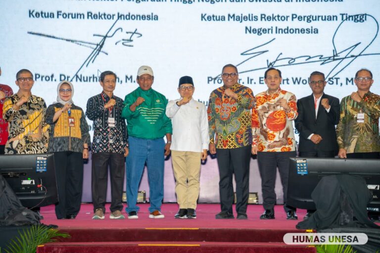 Rakornas Perguruan Tinggi di Unesa Serukan Kolaborasi Extraordinary untuk Pengentasan Kemiskinan